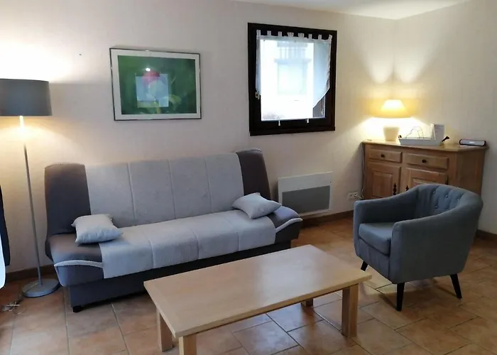 Riviere & 4 Etoiles En Auvergne - Cantal Auvergne - & Riom Pr * Valette