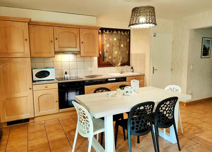 Riviere & 4 Etoiles En Auvergne - Cantal Auvergne - & Riom Pr Valette