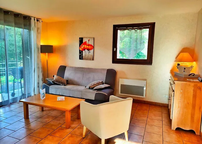 Riviere & 4 Etoiles En Auvergne - Cantal Auvergne - & Riom Pr Valette