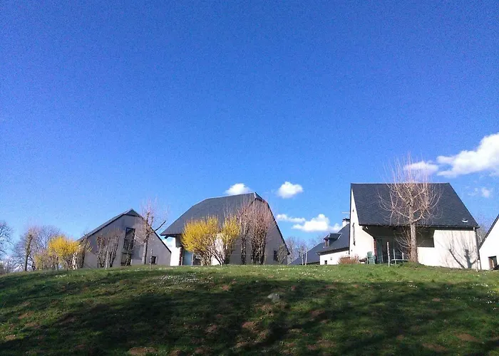 Riviere & 4 Etoiles En Auvergne - Cantal Auvergne - & Riom Pr Дом отдыха